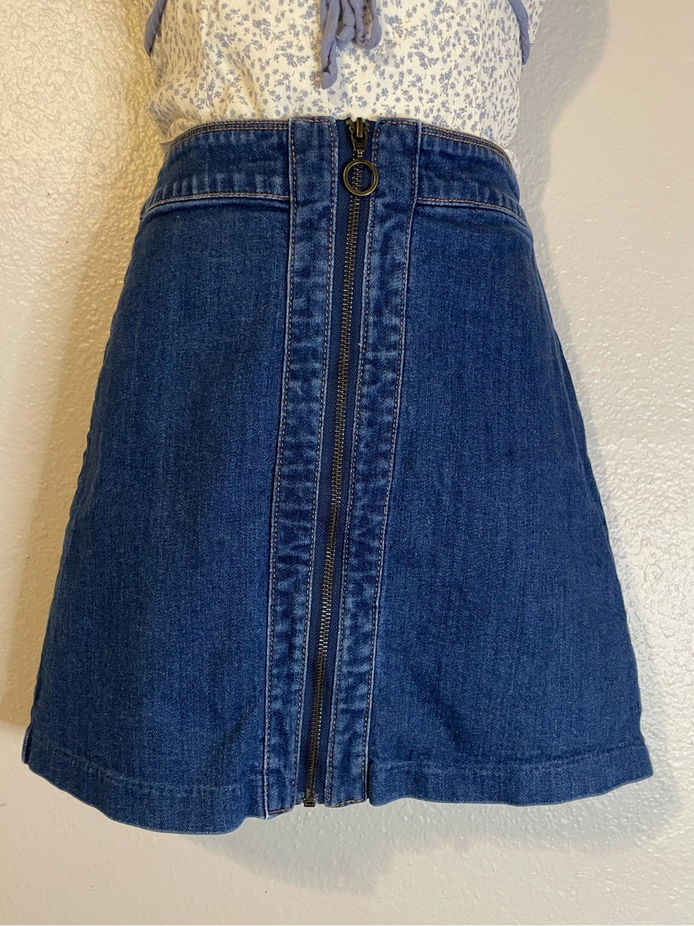 H&M Blue Front-Zip Denim Mini Skirt